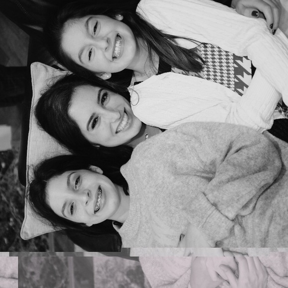 Meet your Posher, Alyssa - Picture 1 of 1